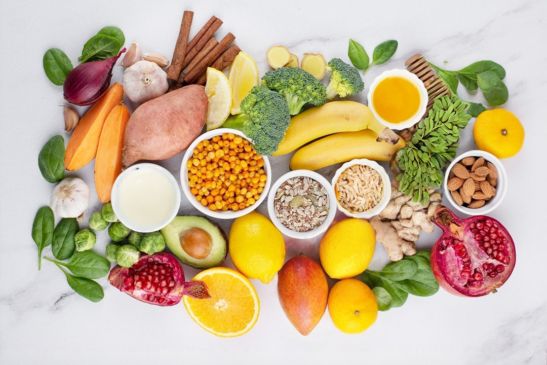 10 Superfoods You Should Eat Daily for a Healthier Life | Naushin's Diet
